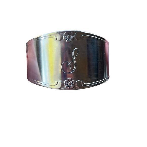 Stainless Steel Napkin Rings Set Of 8 Custom Craft Initial Letter "S" Engraved - Picture 5 of 6